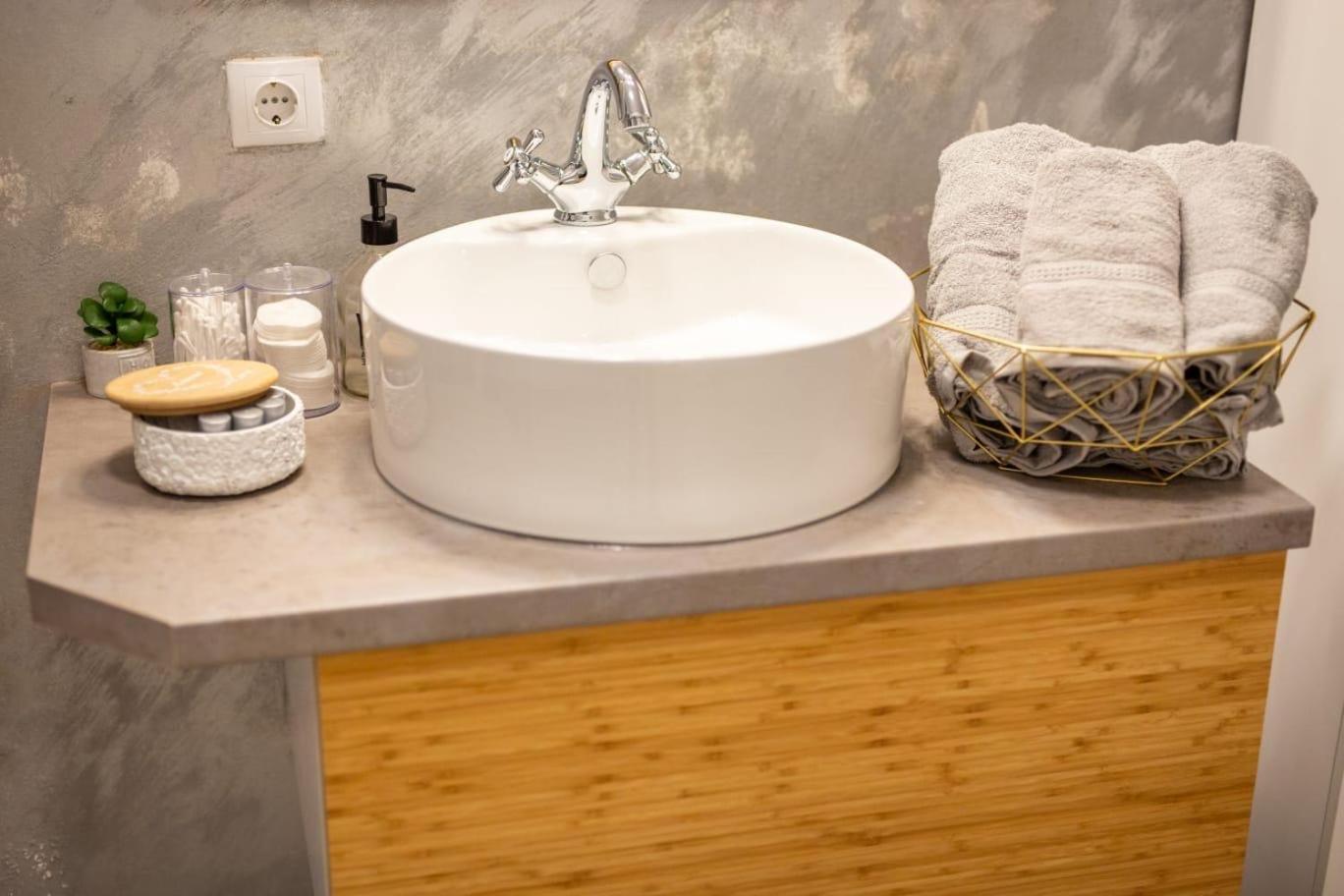 Luxury Ultra Central Sibiu Luaran gambar